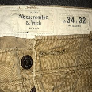 Abercrombie & Fitch Pants - Abercrombie & Fitch Khaki Pants Abercrombie & Fitch Pants - Abercrombie & Fitch Khaki Pants